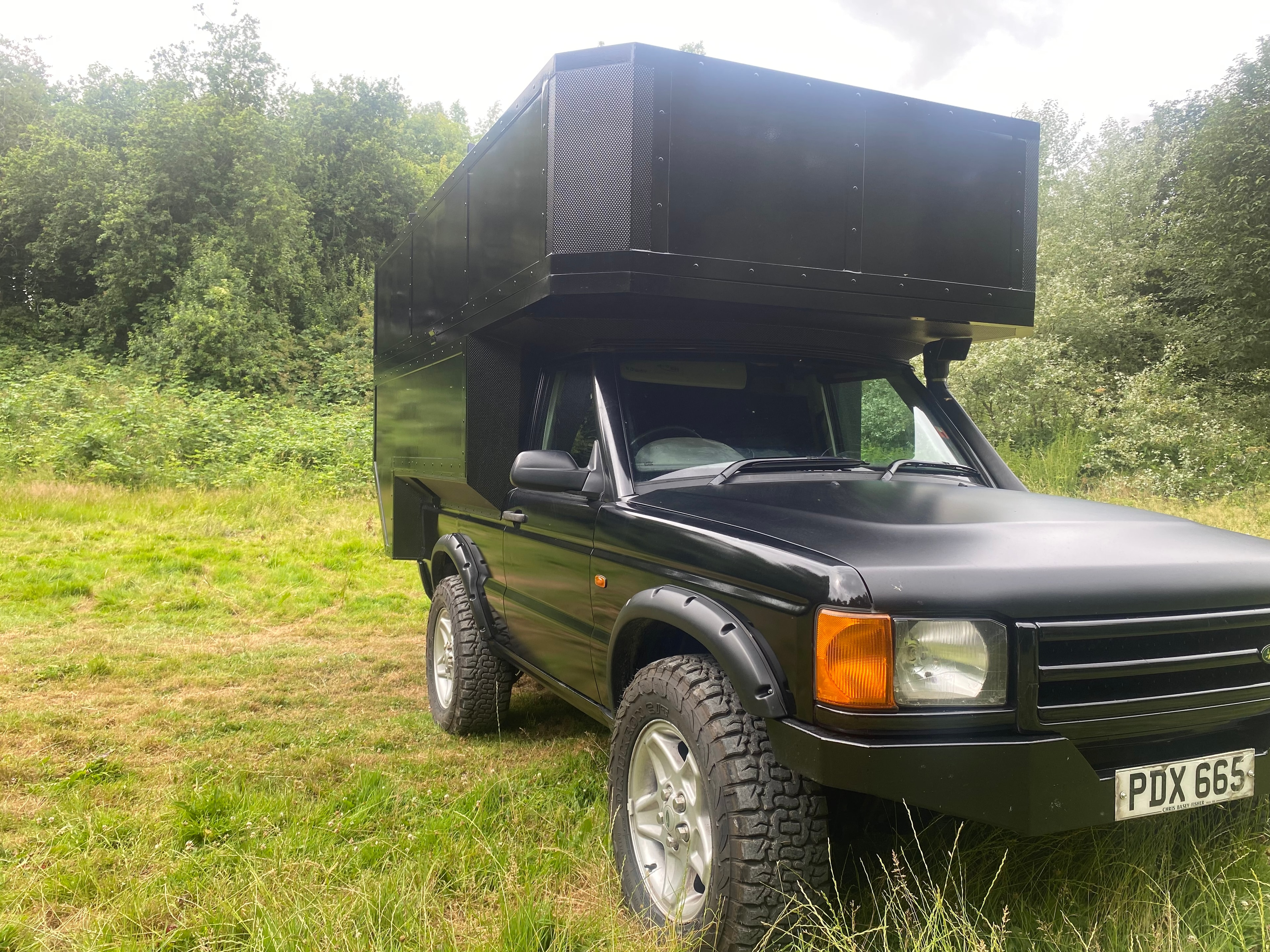 The Highlander — front close-up